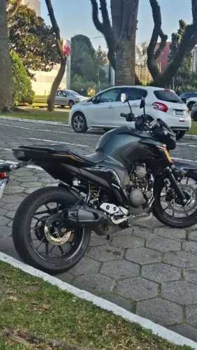 FZ25