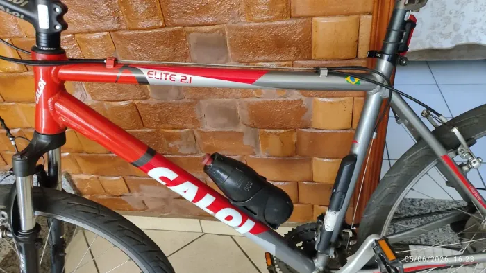 Bike Caloi Elite 21 aro 26