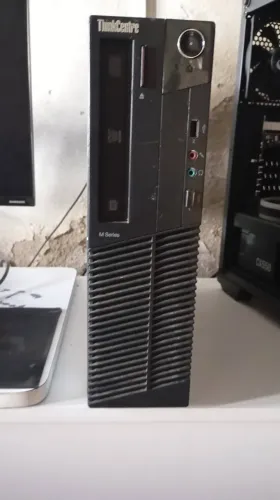 CPU Lenovo ThinkCentre Mini PC - Liga, mas Não Dá Vídeo (Para Conserto)
