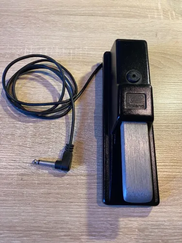 PEDAL DE SUSTAIN ROLAND DP-10