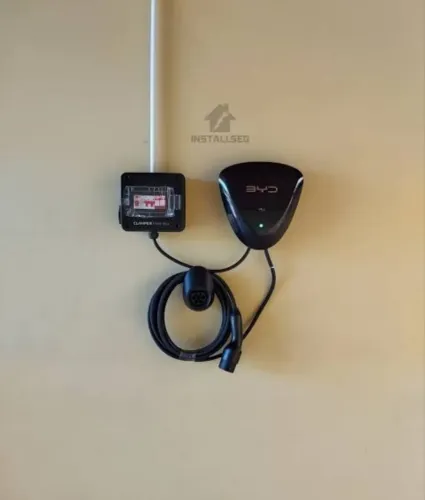 V E N D O Carregador de Carro Elétrico BYD Novo