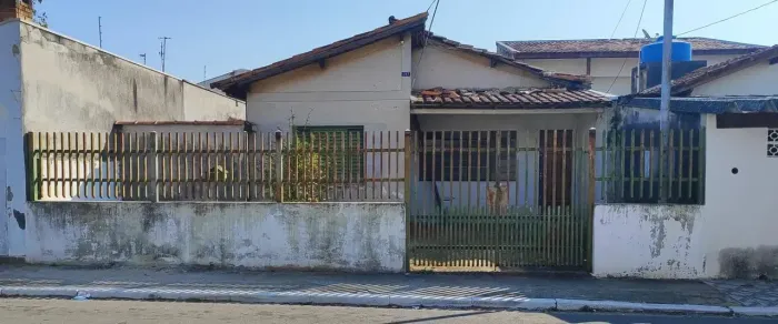 Casa com 2 dormitórios à venda, 250 m² por R$ 365.000 - Jardim Ana Emilia - Taubaté/SP