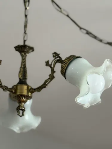 Lustre colonial 