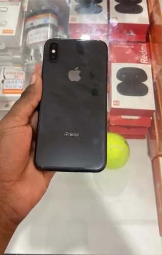 iPhone xs 600
