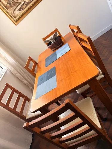 Mesa de jantar de 6 lugares 
