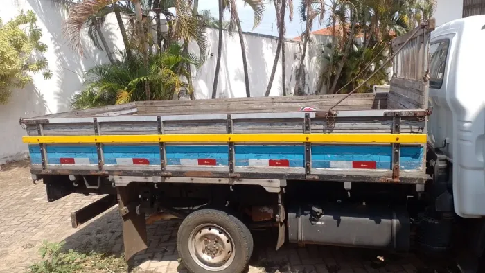 Carroceria madeira para HR ou Bongo