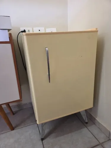 Frigobar Brastemp Amarelo Retrô 76 litros Usado