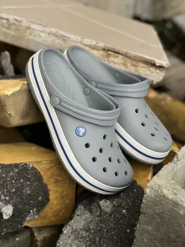 Vendo Crocs Original usado poucas vezes,Tam 38