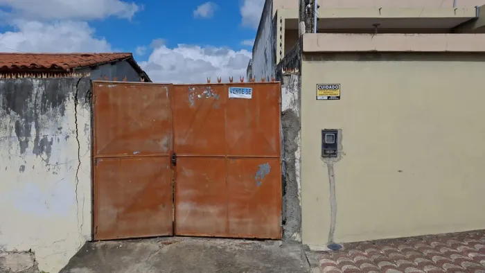 Terreno 4,30×25 à venda no Centro de Ipirá, na Avenida Aida Cury - ótima localização agora