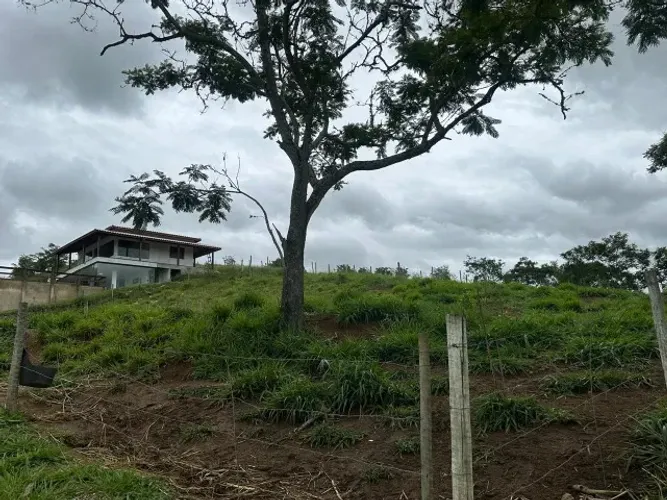 Chácara 800m2 - Infraestrutura completa - 10min do Centro