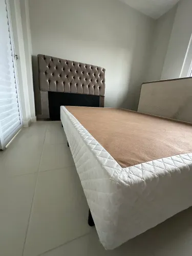 Vendo cama box casal 