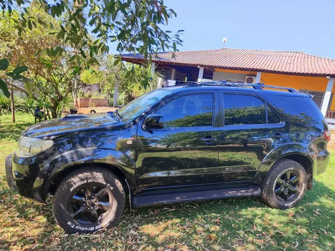 Toyota Hilux SW4 SRV D4-d 4X4 3.0 TDI Dies. AUT 2011