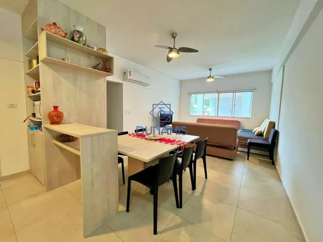 APARTAMENTO PRÓXIMO A PRAIA - TOTALMENTE REFORMADO- COM VAGA DE GARAGEM