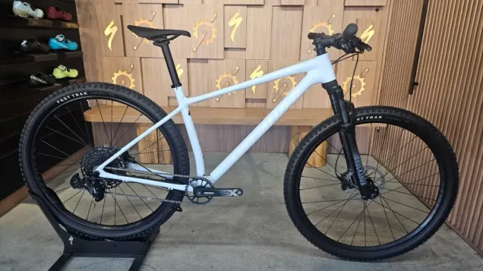 SPECIALIZED CHISEL HARDTAIL