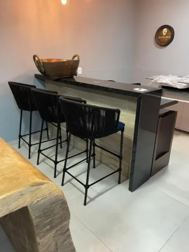 Cadeira & Banquetas valor promocional apenas R$395,99 cada