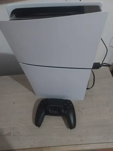 Ps5 slim Semi Novo/ vendo ou troco em pc gamer 