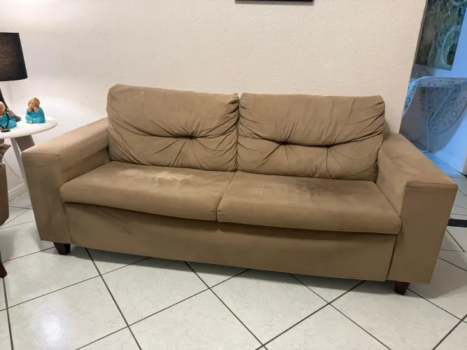 Sofá fixo 3 lugares