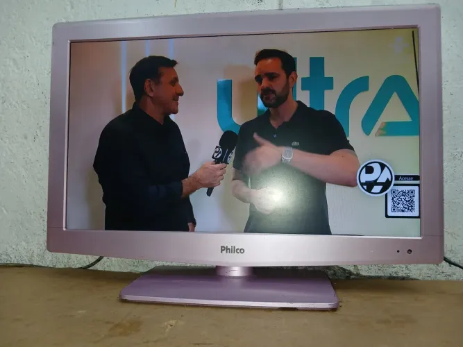 Tv philco 24" led, 3 meses de garantia