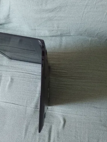 vendo Samsung quad core muito bem cuidado bateria e caixa impecável pronto pra uso *