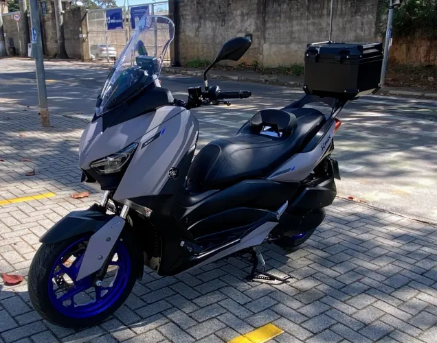 XMAX 250 ABS 2022 - Cor Rara Cinza - Top de Linha Personalizada