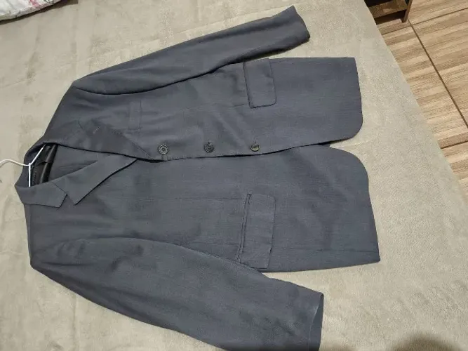 Terno Brooksfield original na capa pouco utilizado