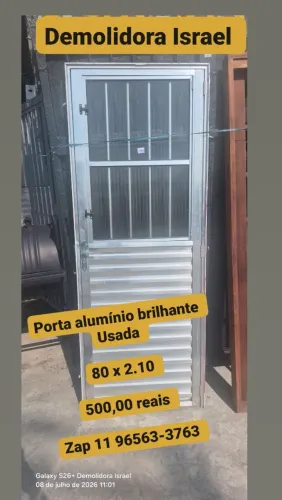 Porta alumínio brilhante Usada