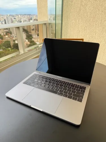 MacBook Pro 2017 13" 2,3GHz i5 8GB RAM 128GB HD 2 Thunderbolt
