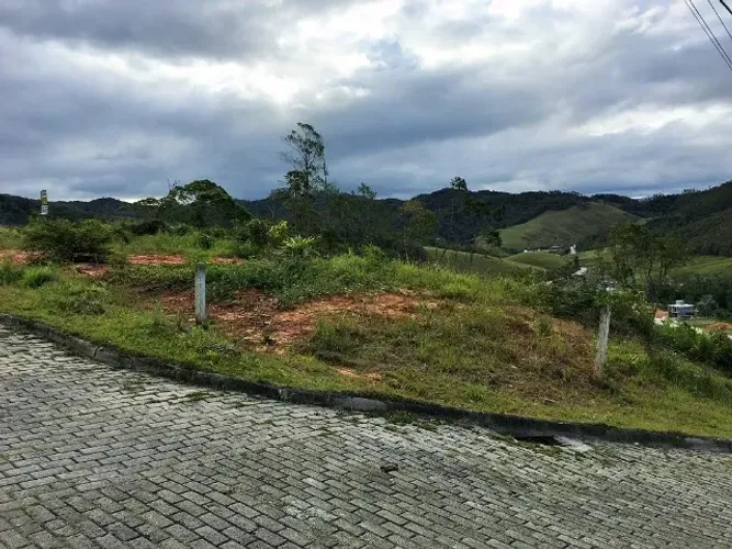 Excelente Terreno 477,79 m², no Centro de São Pedro de Alcântara.