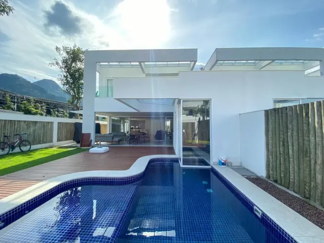 Casa para venda com 0 metros quadrados com 5 quartos