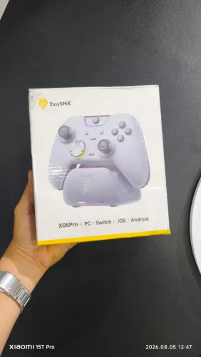 Vende novo lacrado Controle Easysmx X05Pro com Dock Sem Fio - Branco