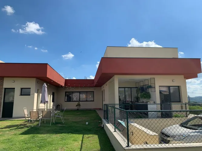 Casa em Condomínio de Luxo à Venda em Itupeva-SP, no Residencial Montes Claros: 6 quartos,