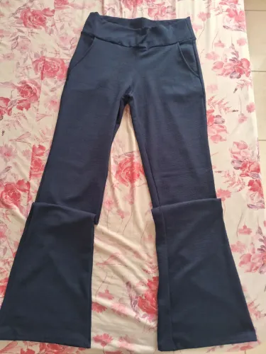 Vendo 2 calças novas por 50,00