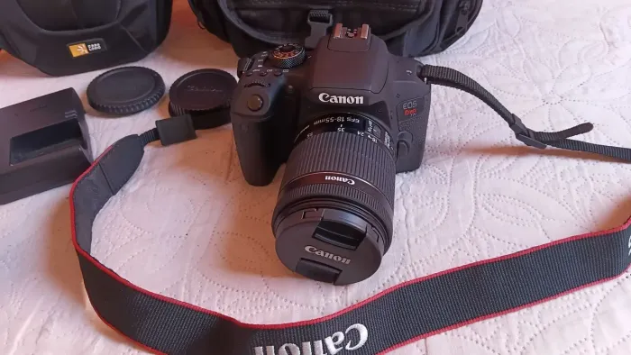 Camera CANON Rebel T7i + Flash Godox tt685II