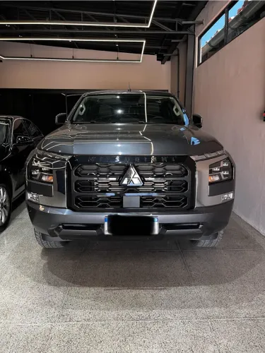 Mitsubishi TRITON HPE 2.4 CD 4X4 TB Diesel Aut. 2026