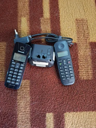 Vendo 2 telefones sem fio - Panasonic e outro Intelbras, estao funcionando perfeito.