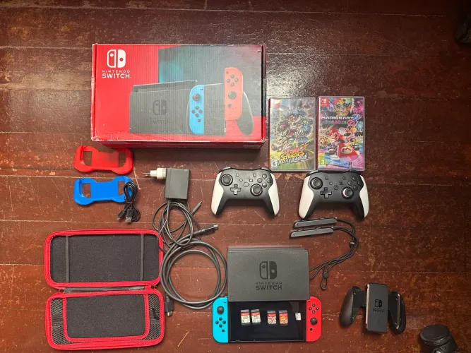 Nintendo Switch V2 + jogos e acessórios