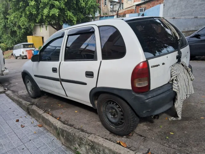 Chevrolet Corsa GL 1.6 MPFI / 1.4 EFI 2P E 4P 1996