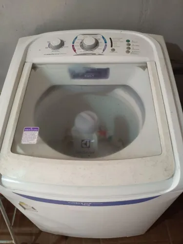 Vende máquina de lavar