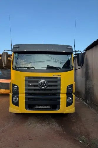 Caminhão bitruck 30280 