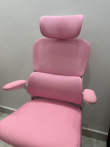 Cadeira ergonômica rosa 
