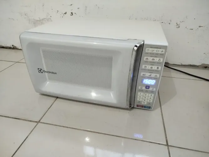 Microondas Electrolux 31L 