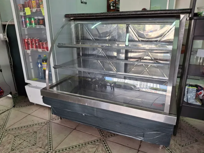Vendo balcão seco 