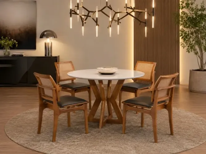 sala de jantar Maciça 4 cadeiras - Ponta de estoque.