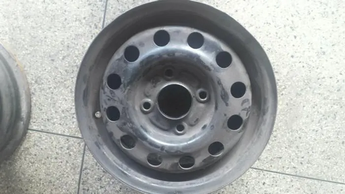 Roda de ferro aro 13 Ford Ka Preta original 4X108