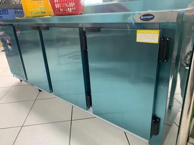 Balcão refrigerado Kofisa Evandro
