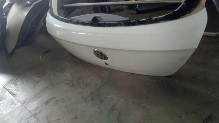 Tampa traseira Gol G5 