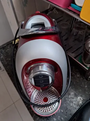 Cafeteira nova três corações top de linha