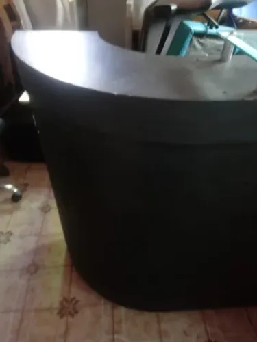 Recepção em mdf preto para loja 