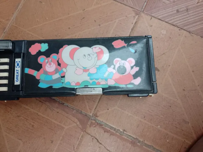 Estojo escolar antigo - ótimo estado