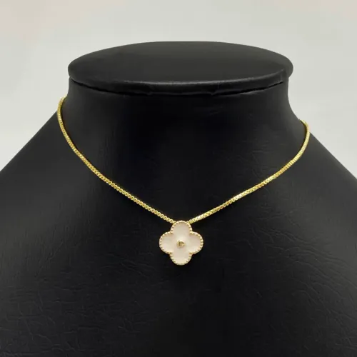 Colar Van Cleef (Madrepérola) | Camadas em ouro